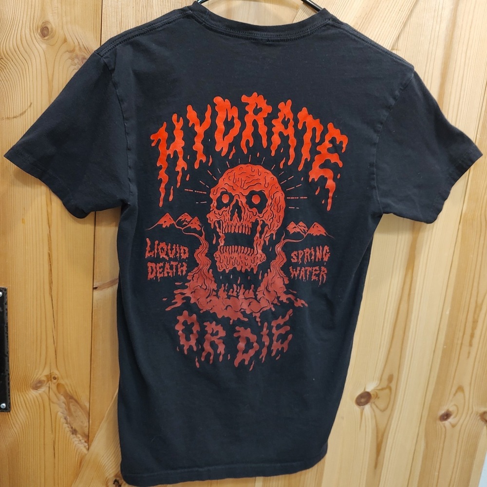 Liquid Death Hydrate‎ Or Die Black T-Shirt Sz Small Red Graphic Skull Flames